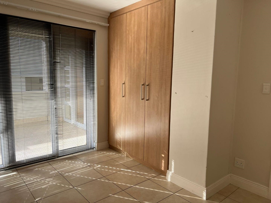 To Let 2 Bedroom Property for Rent in Humewood Eastern Cape
